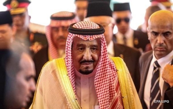 Король Саудовской Аравии подарил Ираку миллиард долларов