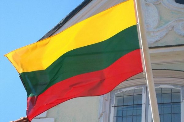 Литва отозвала своего посла из России - «Политика»