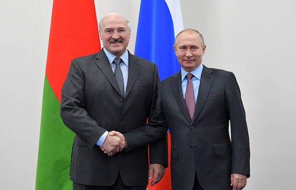 Лукашенко поздравил Путина с Днём единения народов Беларуси и России - «Военные действия»