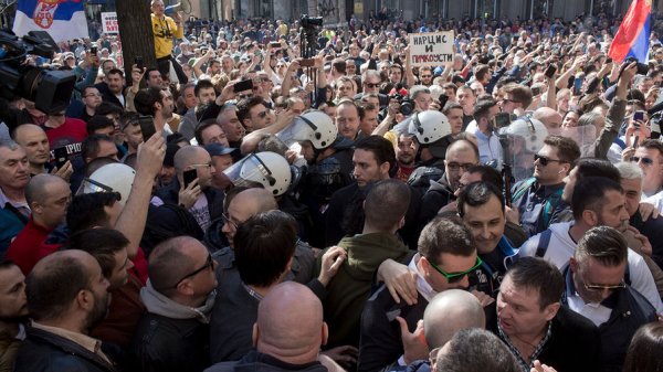 Массовая акция протеста началась в Белграде - «Новости Дня»