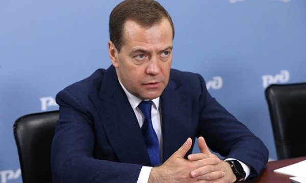 Медведев рассказал пермским бизнесменам об упрощении проверок