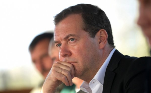 Медведеву показали пермскую поликлинику, которую заново отремонтировали перед его приездом