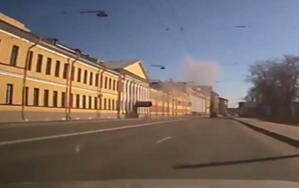 Момент взрыва в петербургской военной академии попал на видео - (видео)