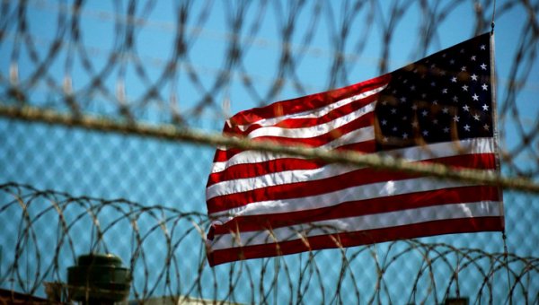 Начальник тюрьмы в Гуантанамо вышел из доверия - «Новости дня»
