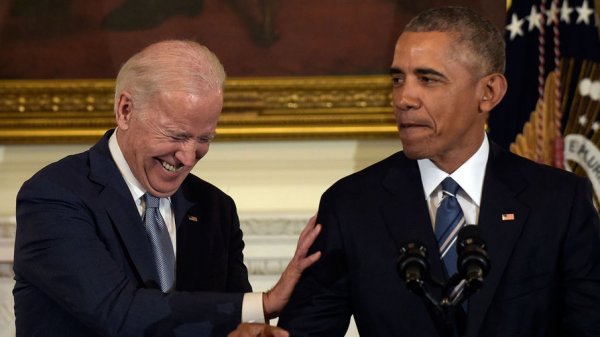 Обама молчит на фоне скандала вокруг Байдена - «Новости Дня»