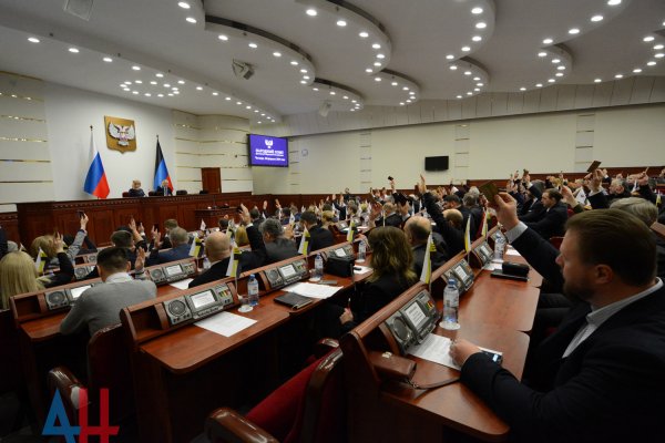 Парламент ДНР лишил депутатского мандата Сергея Сверчкова из-за утраты доверия