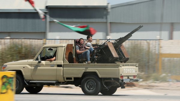 Похитили замминистра обороны ПНС в Ливии - «Новости Дня»