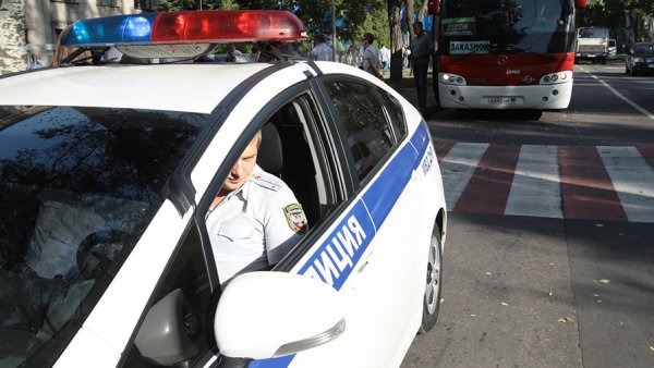 Полицейские устроили массовую драку в Москве - «Новости Дня»
