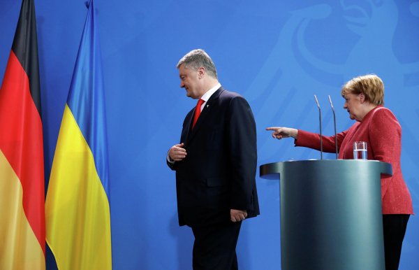 Порошенко предложил Меркель украинскую ГТС вместо "Северного потока — 2" - «Политика»