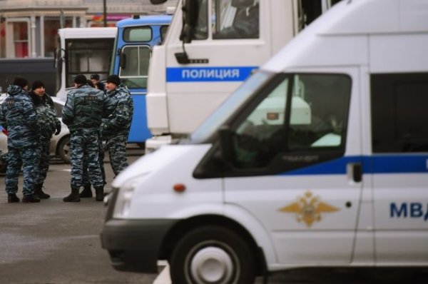 Появилось видео с места взрыва боеприпаса времен ВОВ в Петербурге - «Происшествия»