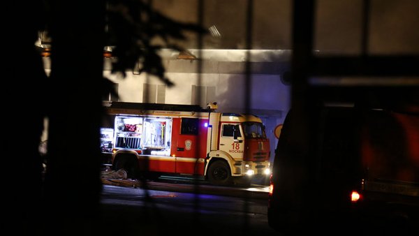 Пожар вспыхнул в многоэтажке в Москве, есть жертвы - «Новости Дня»