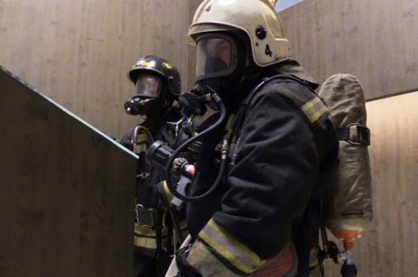 Пожарные ликвидировали возгорание на подземной парковке в Москве - «Политика»