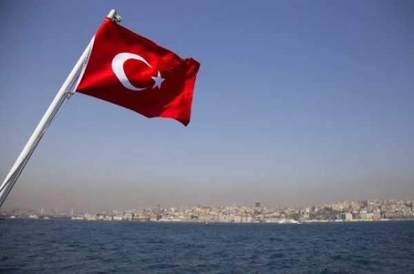 Правящая партия Турции подала заявление об отмене итогов выборов в Стамбуле - «Происшествия»