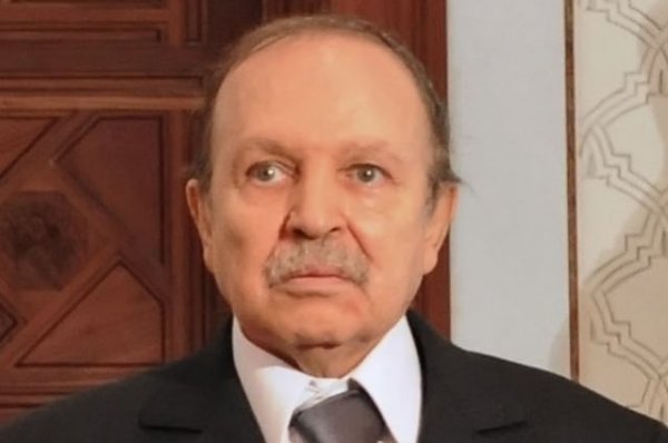 Президент Алжира Бутефлика подаст в отставку - «Происшествия»