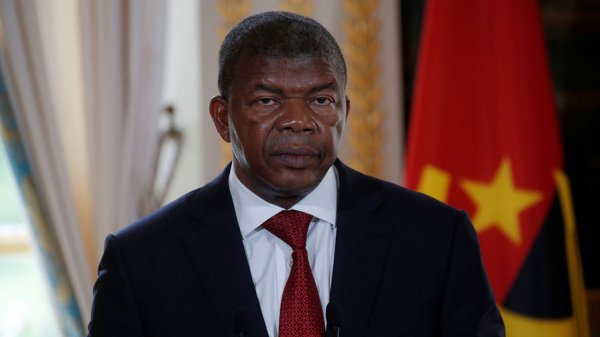 Президент Анголы прилетел с официальным визитом в Россию - «Политика»