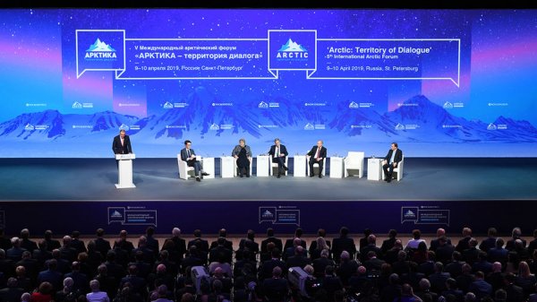 Путин объяснил Ниинистё разницу между Крымом и Арктикой - «Политика»