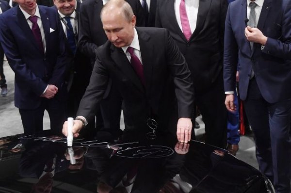 Путин приехал на завод Mercedes-Benz в Московской области - «Происшествия»
