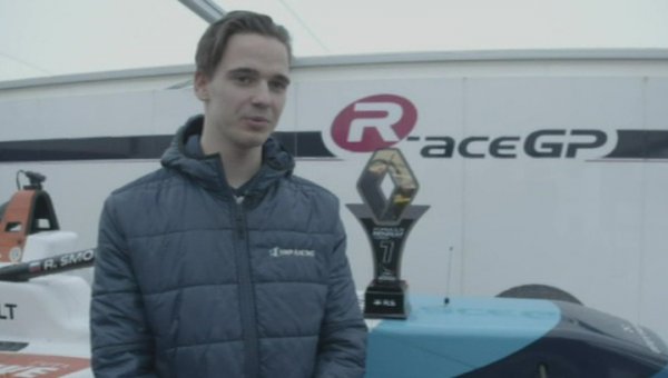 Россиянин Александр Смоляр выиграл гонку в Монце - «Новости дня»