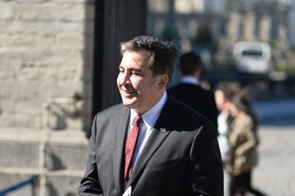 Саакашвили потребовал вернуть ему паспорт Украины - «Политика»