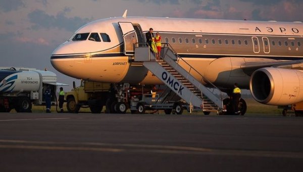 Самолет Омск – Москва экстренно сел в Уфе из-за самочувствия пассажирки - «Новости дня»