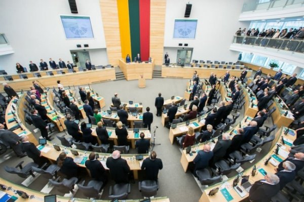 Сейм Литвы утвердил закон о переселении соотечественников из зон кризиса - «Новости Дня»