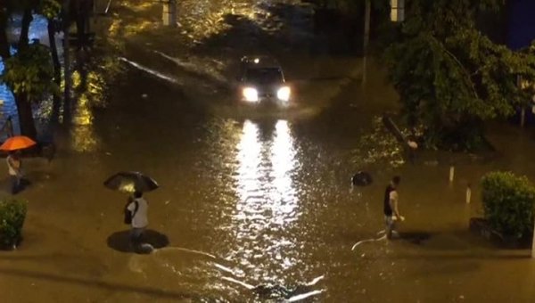 Сильное наводнение стало причиной гибели десятерых человек в Рио - «Новости дня»