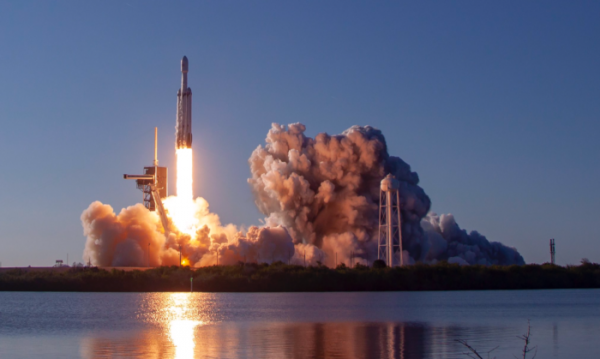 SpaceX провела первый коммерческий запуск сверхтяжёлой ракеты Falcon Heavy - «Авто новости»