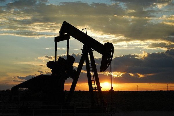 США планируют установить полный запрет на импорт иранской нефти — WP - «Политика»