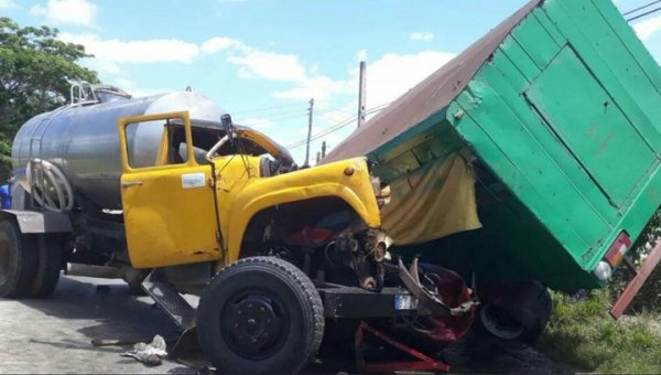Столкновение грузовиков: более 30 пострадавших, включая маленького ребенка - «Новости дня»