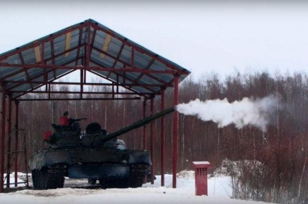Стреляющий дровами танк Т-80 сняли на видео - «Происшествия»