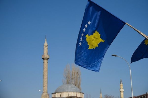 Суд Косово поместил под домашний арест четверых торговцев органами - «Политика»