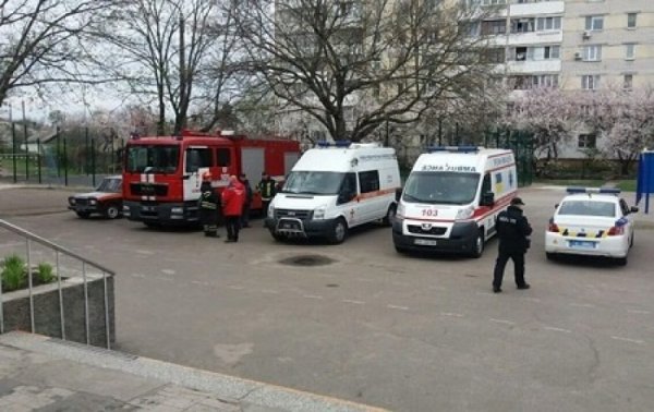 В Черкассах перцовым газом отравили 75 школьников - «Военное обозрение»