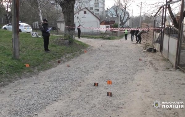 В Черновцах на улице подстрелили мужчину - (видео)
