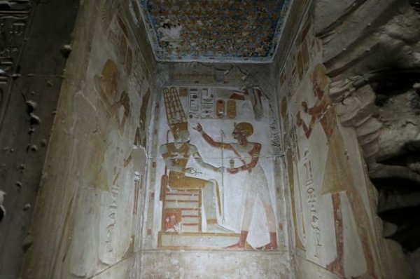 В Египте обнаружили гробницу эпохи Птолемеев - «Происшествия»