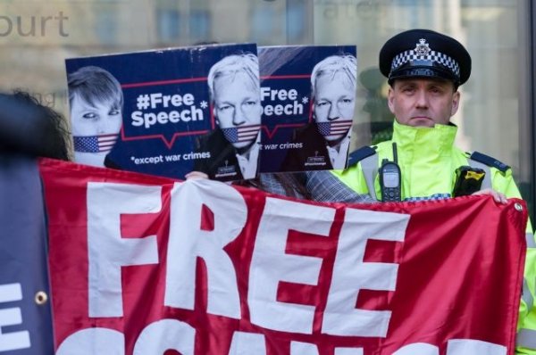 В Эквадоре задержан соратник Ассанжа – СМИ - «Происшествия»