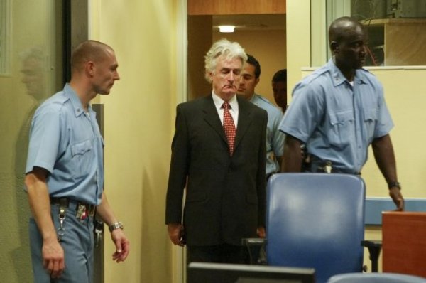 В Гааге отклонили апелляцию Караджича на пожизненный приговор - «Политика»