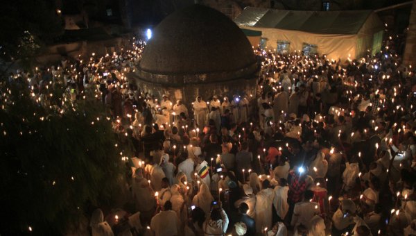В Иерусалиме христиане собираются в ожидании Благодатного огня - «Новости дня»