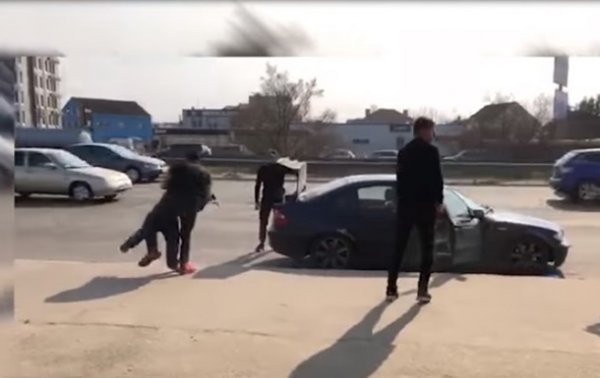 В Киеве имитировали похищение человека - (видео)