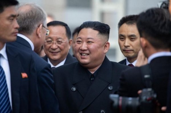 В КНДР показали документальный фильм о визите Ким Чен Ына в РФ - «Политика»