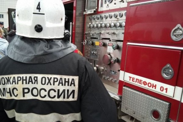 В Красноярском крае горит крыша жилой пятиэтажки - «Происшествия»