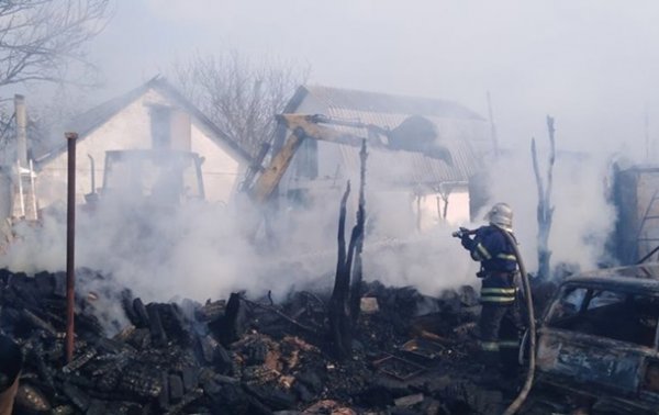 В пожаре под Киевом сгорели пять зданий