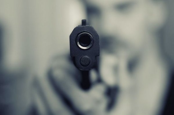 В Тюмени местный житель обстрелял маршрутку, чтобы проверить новый пистолет - «Политика»