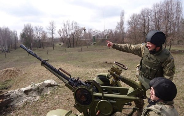 Военным и полиции повысили зарплаты