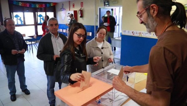Выборы в Испании: социалистам придется формировать коалицию - «Новости дня»
