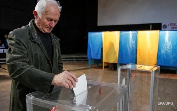 Выборы: Зеленский "обошел" Порошенко в Киеве