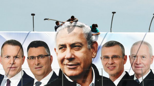 «Вылезайте из воды и голосуйте»: Нетаньяху удивил избирателей на пляже - «Новости Дня»
