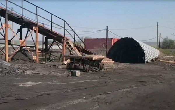 Взрыв на шахте в "ЛНР": спасателей ждали сутки