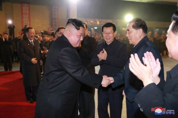 Южнокорейские СМИ сообщили, что Ким Чен Ын пробудет в РФ до 27 апреля - «Происшествия»