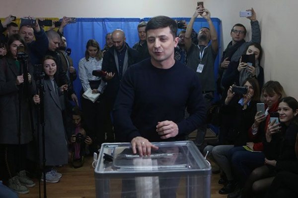 Зеленский увеличивает отрыв от конкурентов после подсчета более 50% голосов - «Политика»
