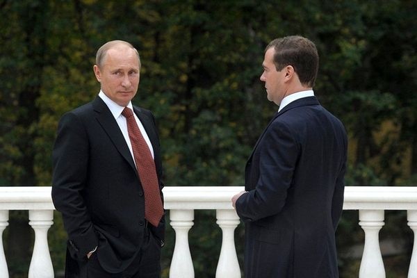 Медведев за год заработал больше Путина - «Новости Дня»